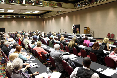 Cal Banyan Speaking to A Group of Hypnotists and Hypnotherapists in Las Vegas, NV - Image 1